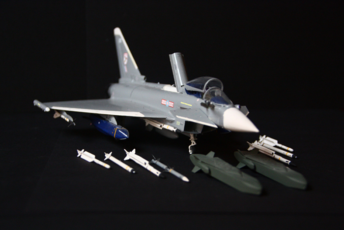 F-4 model 120.jpg
