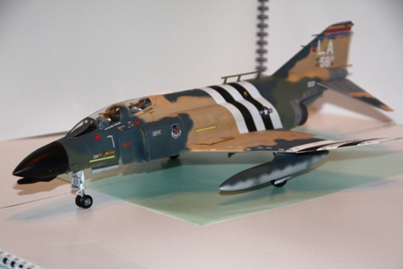 F-4 model 036.jpg